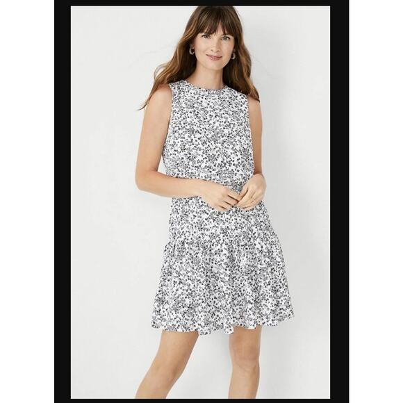 Ann Taylor Size 18 White Black Floral Print Fit Flare Pleated Sleeveless Dress - Picture 2 of 7